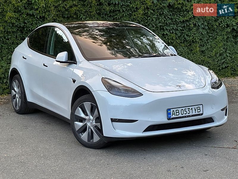 Внедорожник / Кроссовер Tesla Model Y 2021 в Киеве