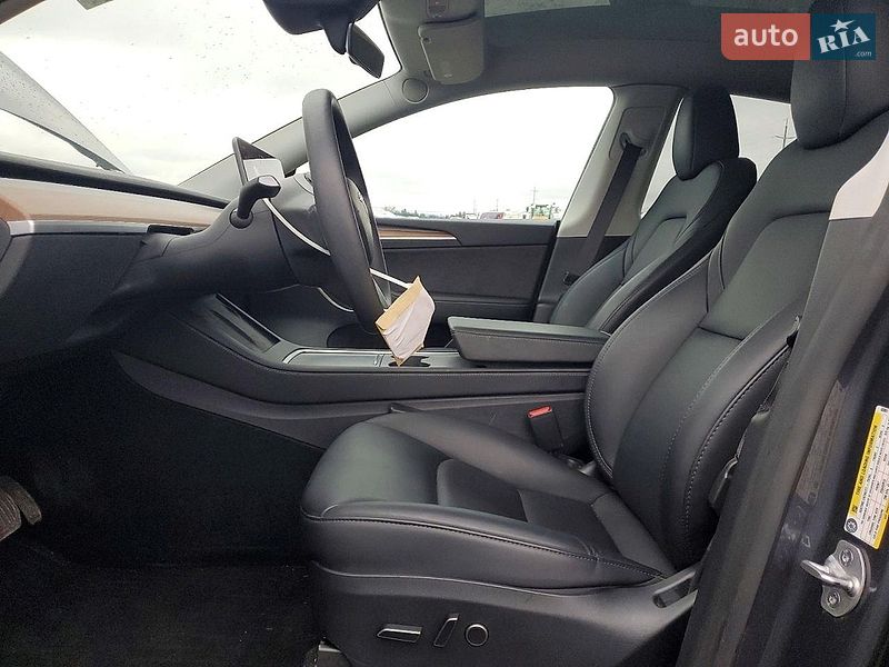 Внедорожник / Кроссовер Tesla Model Y 2023 в Хмельницком