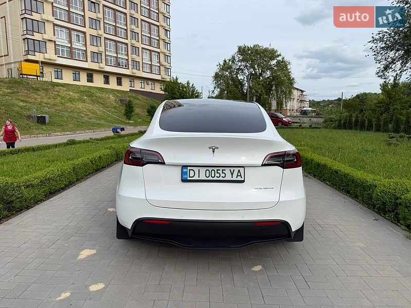 Позашляховик / Кросовер Tesla Model Y 2022 в Умані фото 5 Позашляховик / Кросовер Tesla Model Y 2022 в Умані