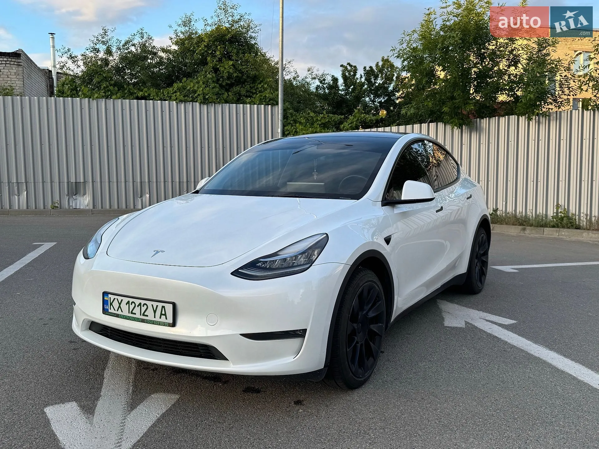 2023 Tesla Model Y - мініатюра 11