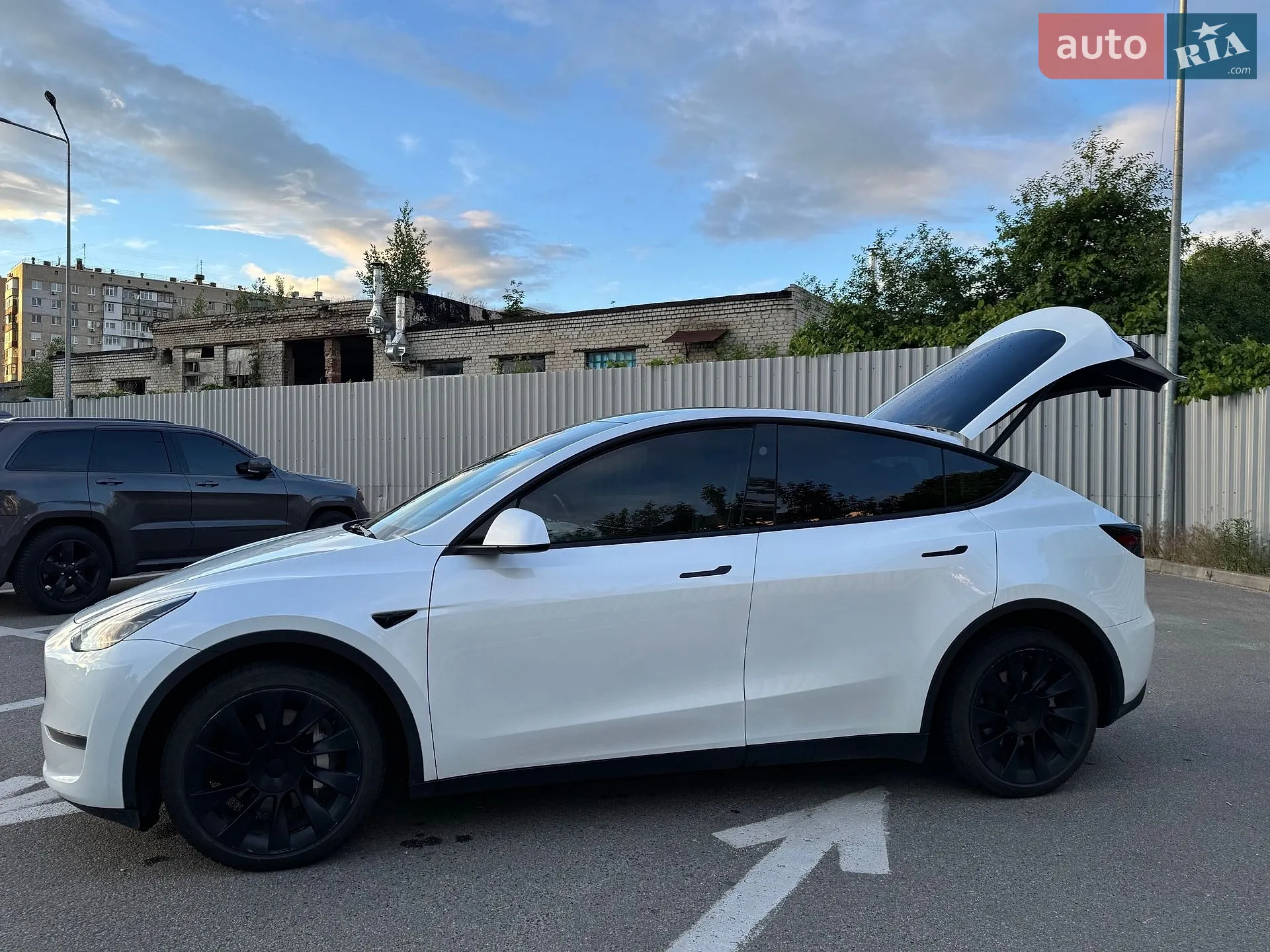 2023 Tesla Model Y - мініатюра 17