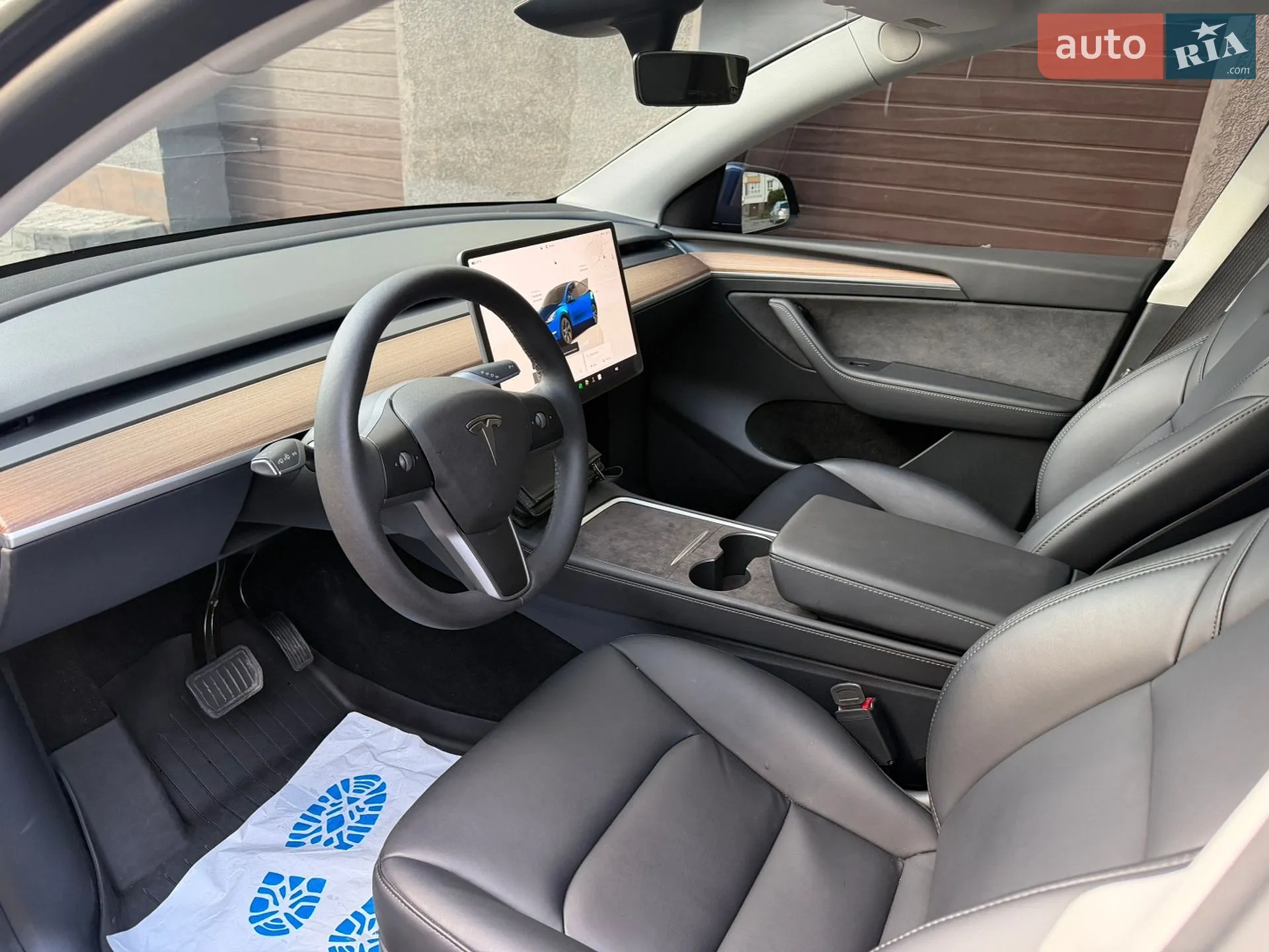 2024 Tesla Model Y - мініатюра 19