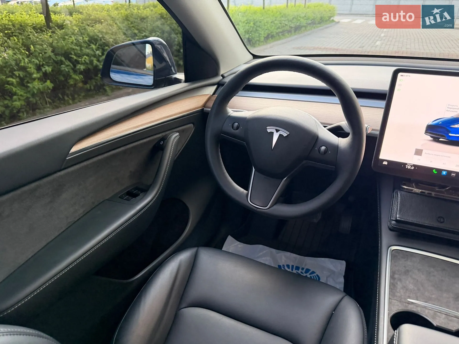2024 Tesla Model Y - мініатюра 21