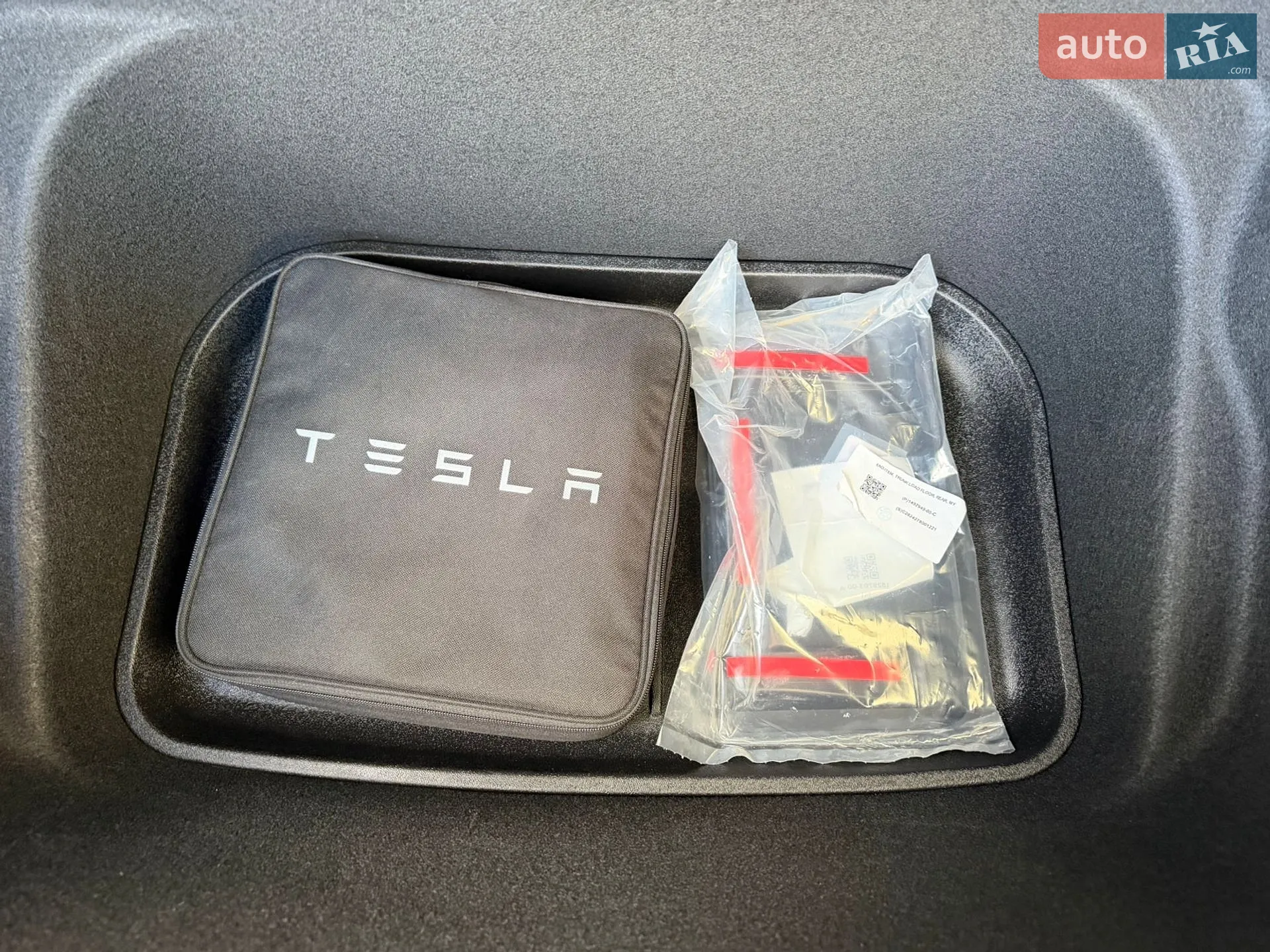 2024 Tesla Model Y - мініатюра 25