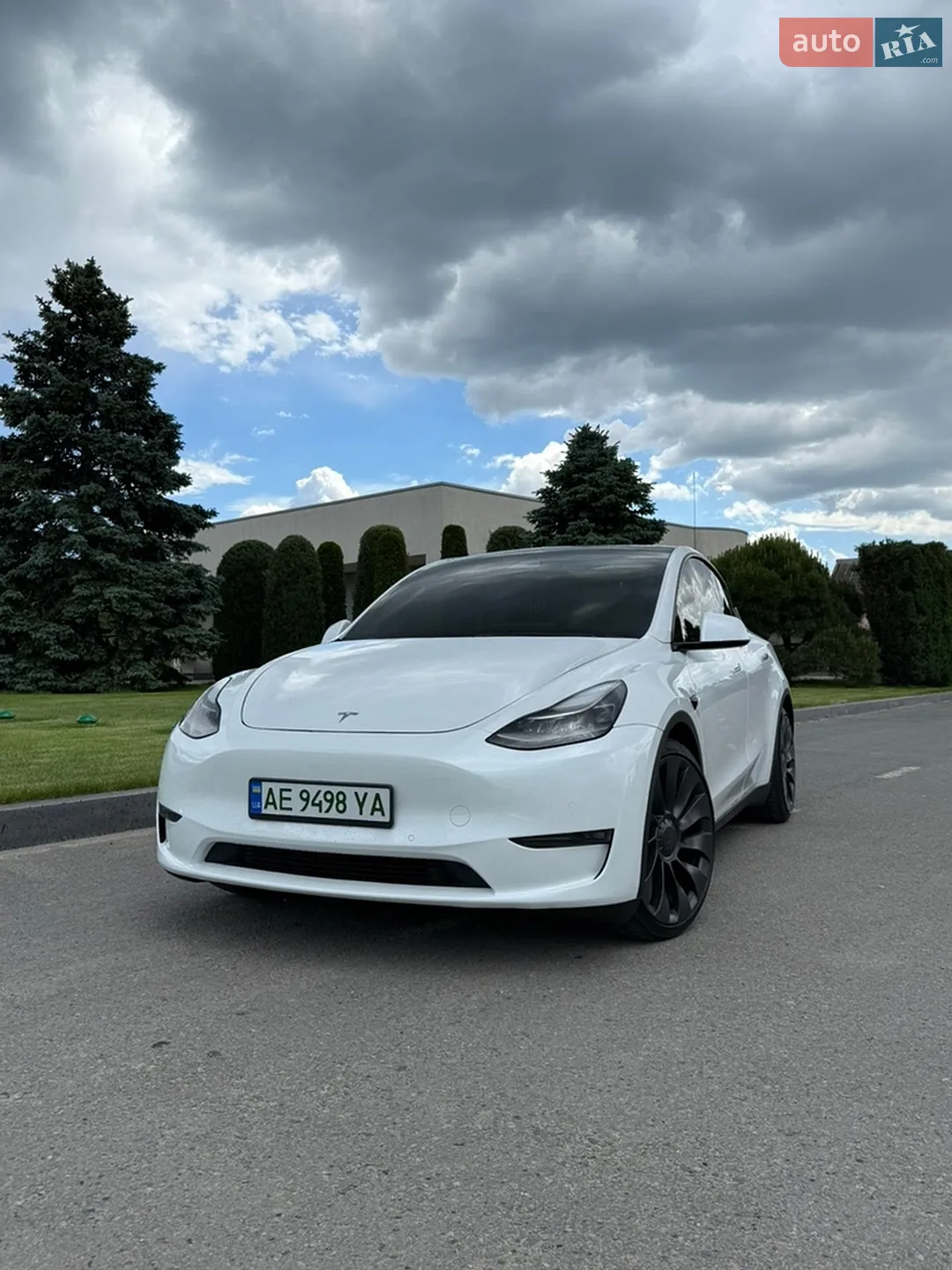2021 Tesla Model Y - мініатюра 3