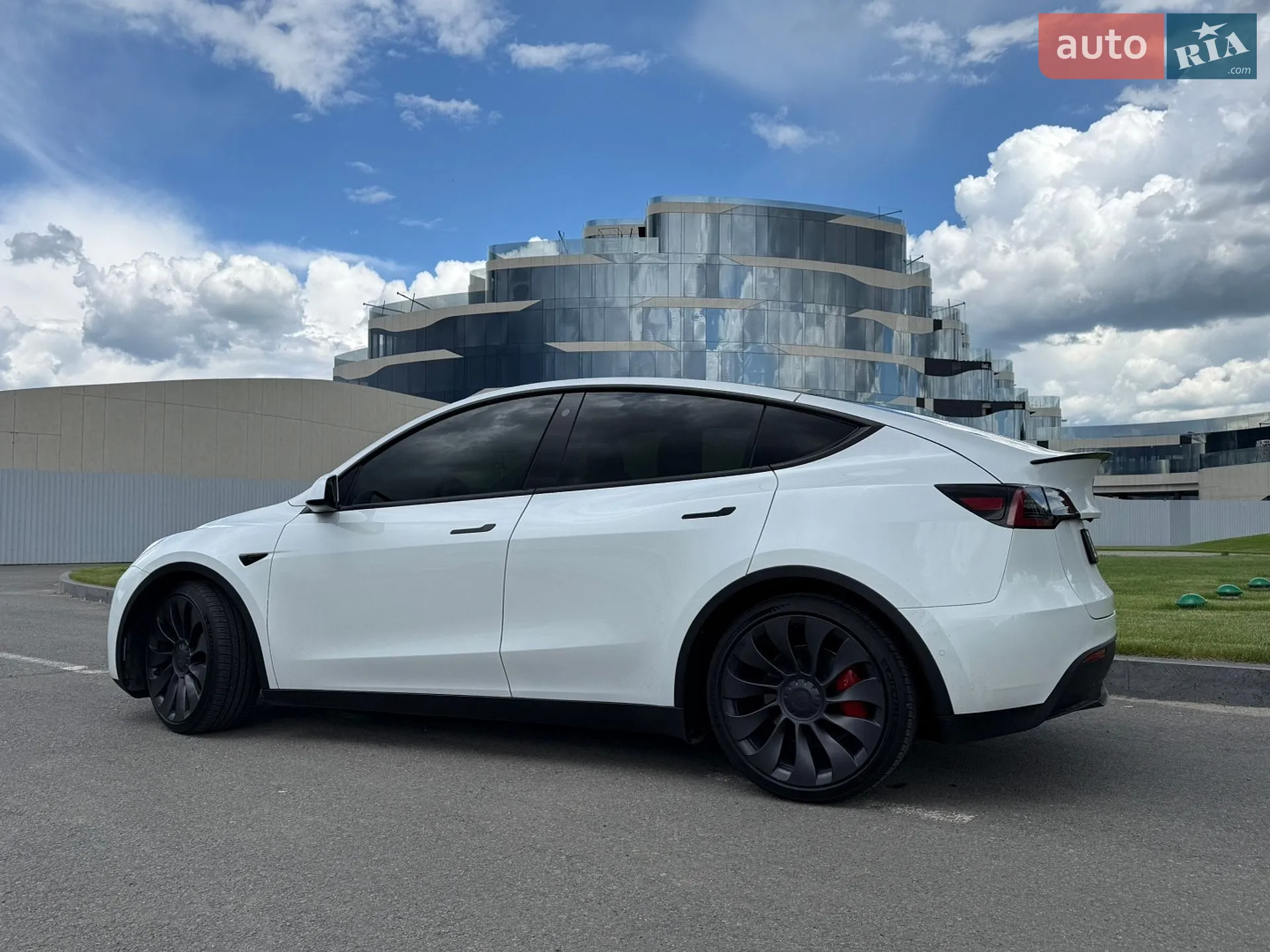 2021 Tesla Model Y - мініатюра 5