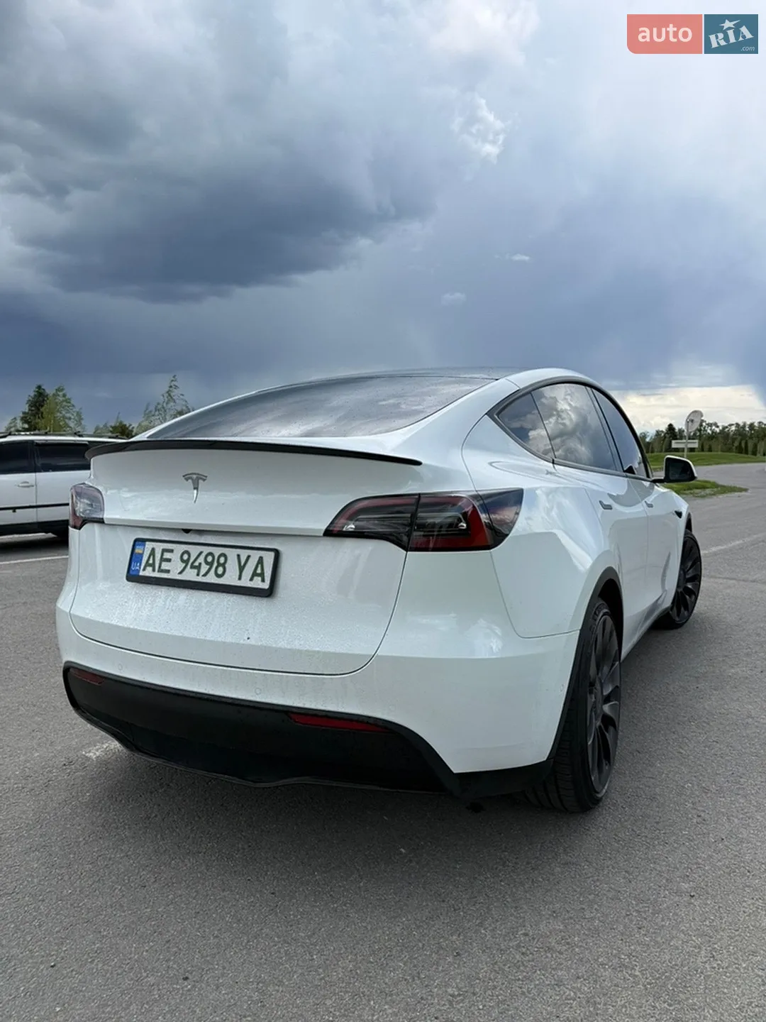 2021 Tesla Model Y - мініатюра 8