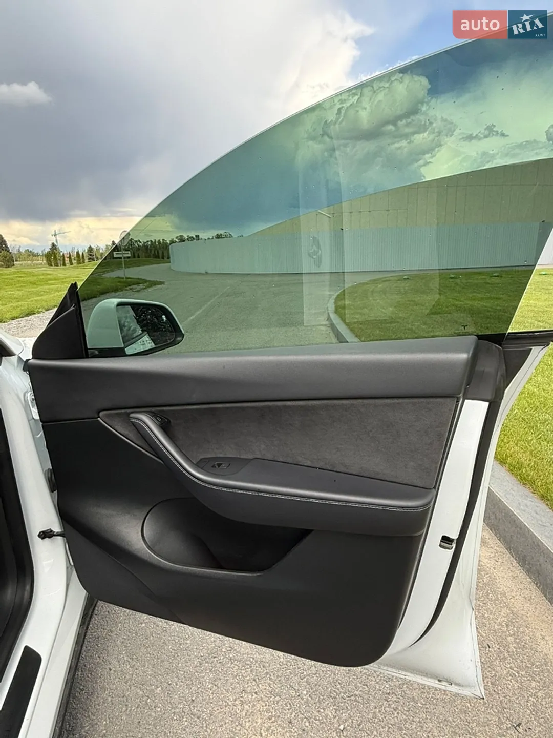 2021 Tesla Model Y - мініатюра 23