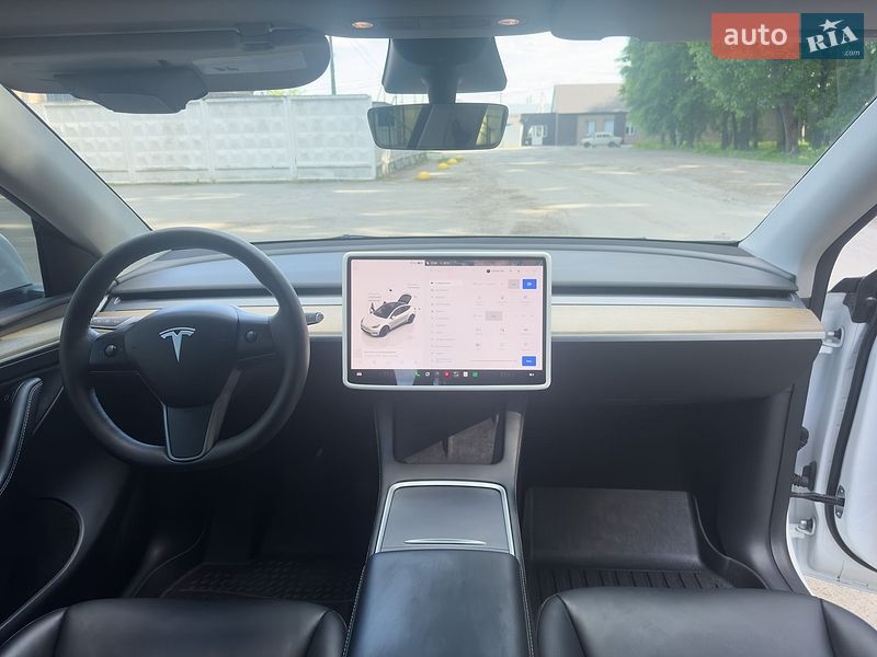 Позашляховик / Кросовер Tesla Model Y 2023 в Звягелі