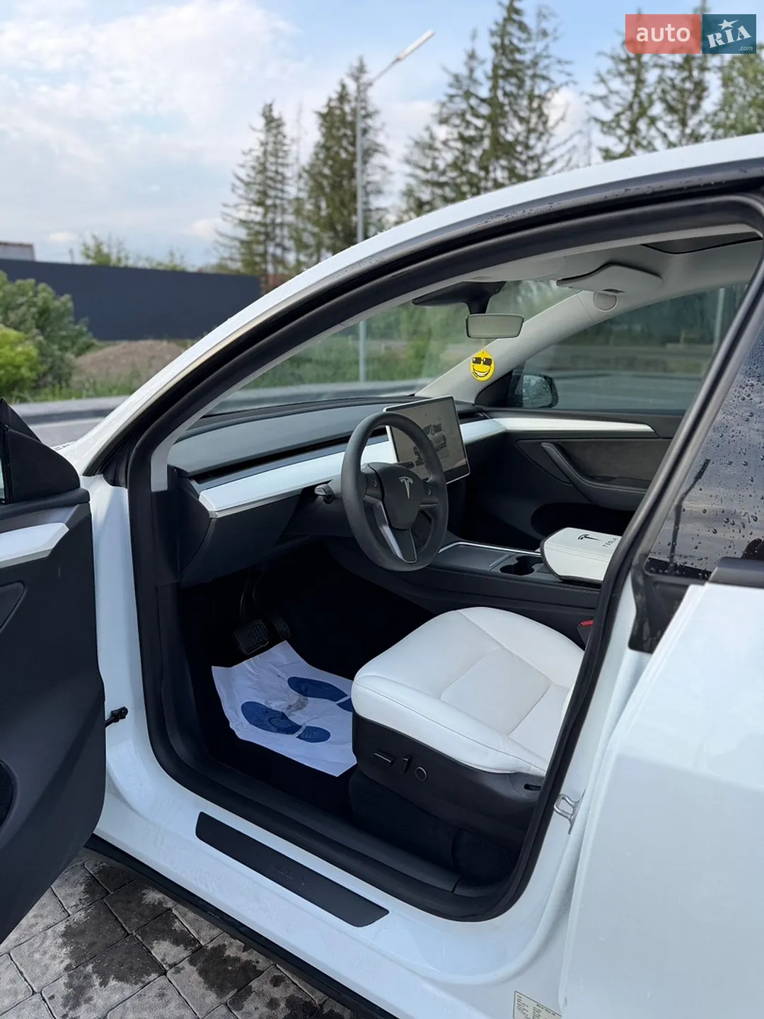 2022 Tesla Model Y - мініатюра 12