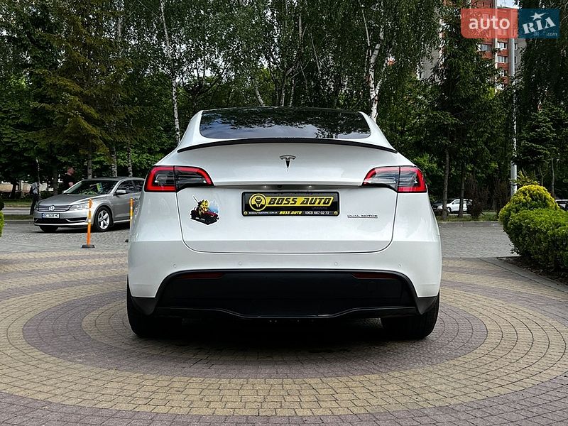 Внедорожник / Кроссовер Tesla Model Y 2022 в Львове
