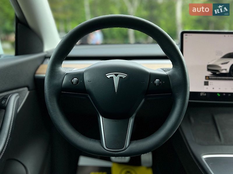 Внедорожник / Кроссовер Tesla Model Y 2022 в Львове
