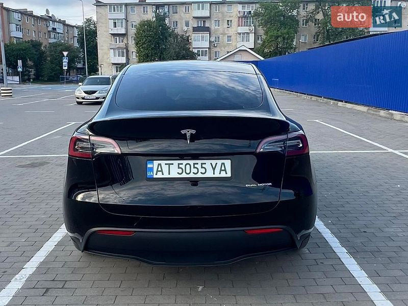Внедорожник / Кроссовер Tesla Model Y 2023 в Калуше