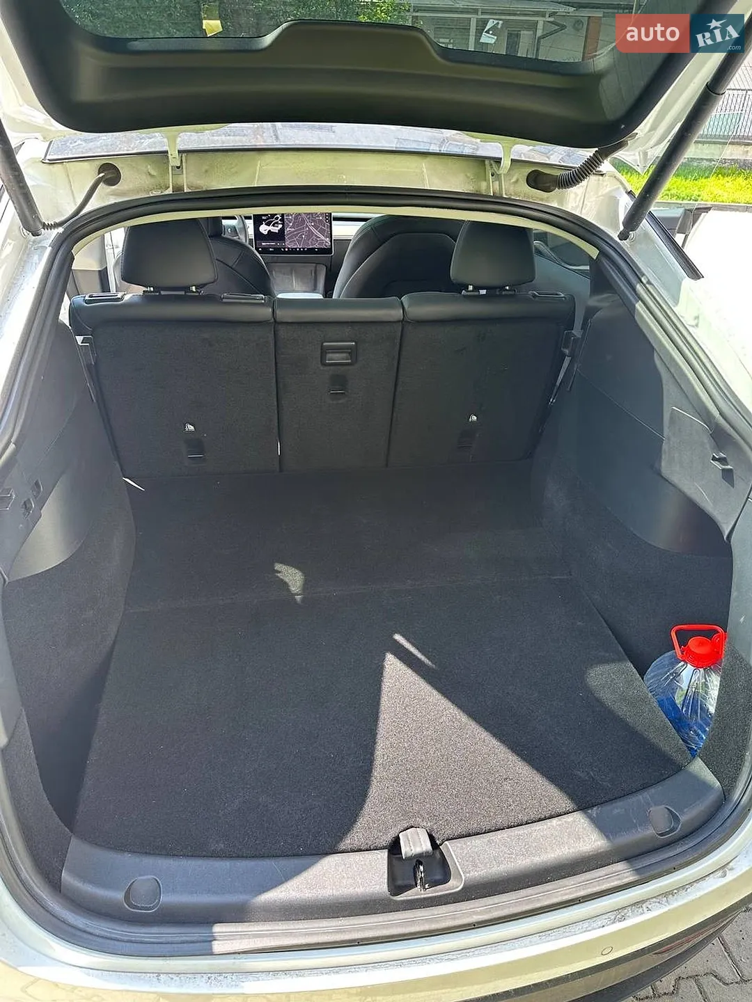 2022 Tesla Model Y - мініатюра 2