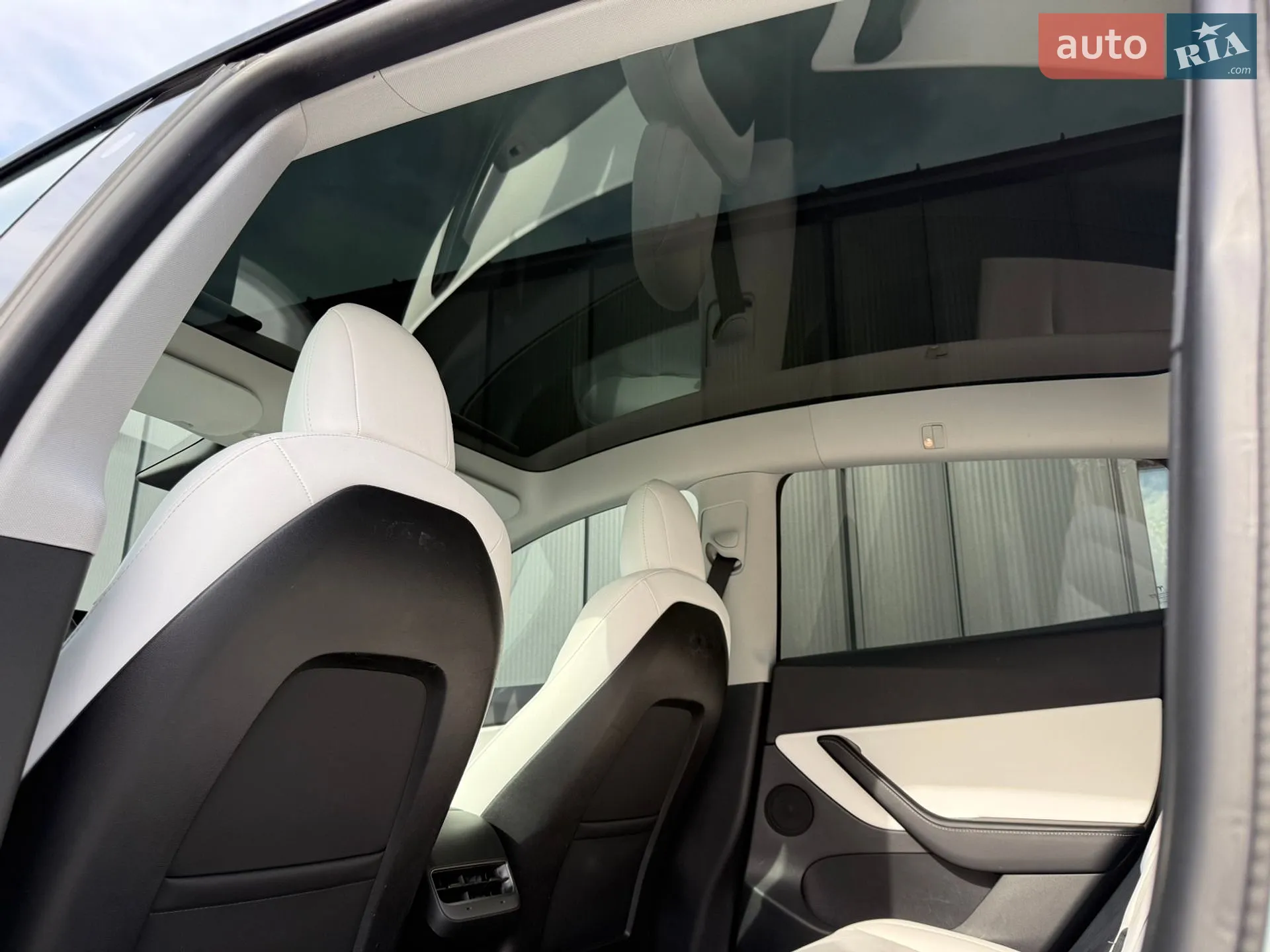2021 Tesla Model Y - мініатюра 32