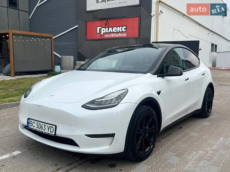 Tesla Model Y