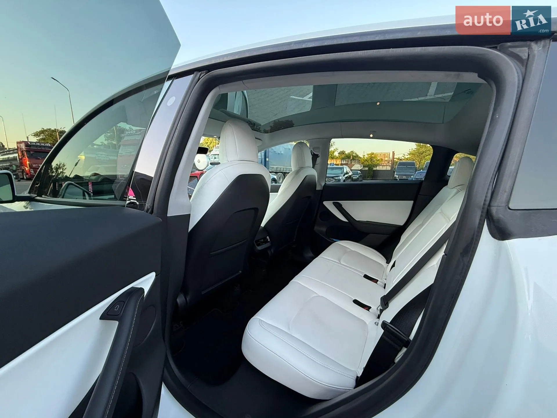 2021 Tesla Model Y - мініатюра 21