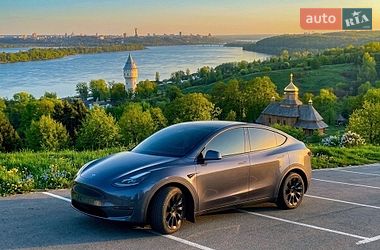 Позашляховик / Кросовер Tesla Model Y 2023 в Черкасах