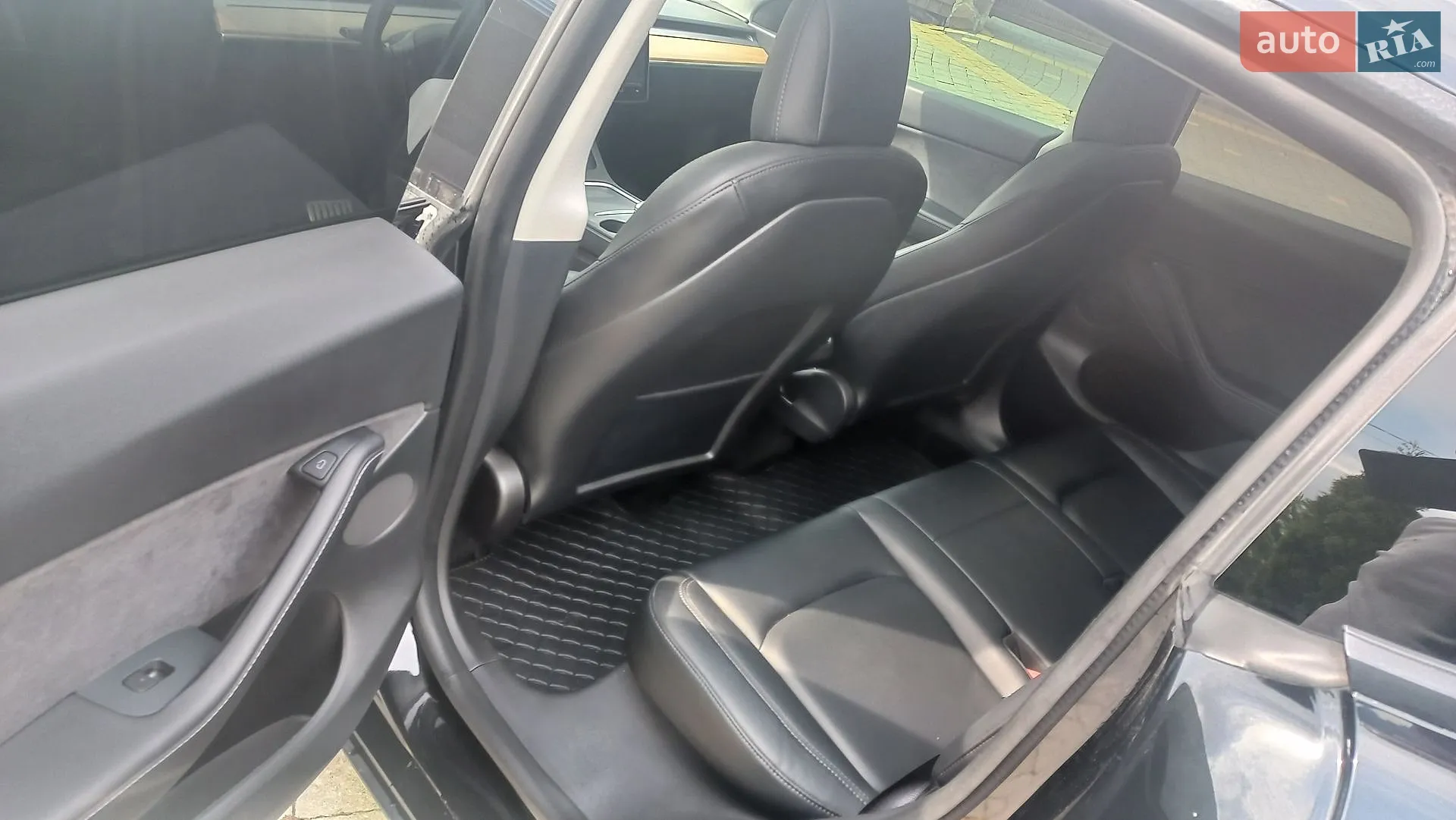 2021 Tesla Model Y - мініатюра 4