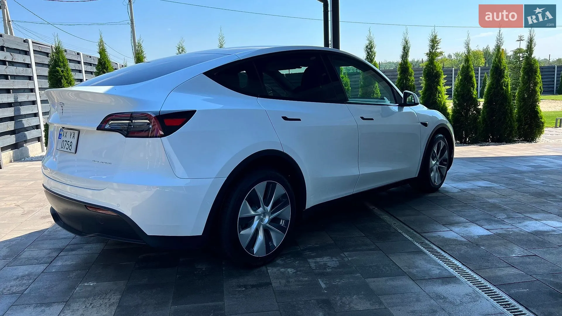2022 Tesla Model Y - мініатюра 2