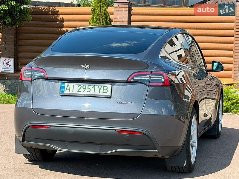 Внедорожник / Кроссовер Tesla Model Y 2023 в Борисполе