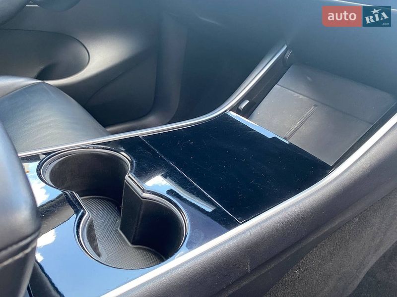 Внедорожник / Кроссовер Tesla Model Y 2020 в Киеве фото 19 Внедорожник / Кроссовер Tesla Model Y 2020 в Киеве