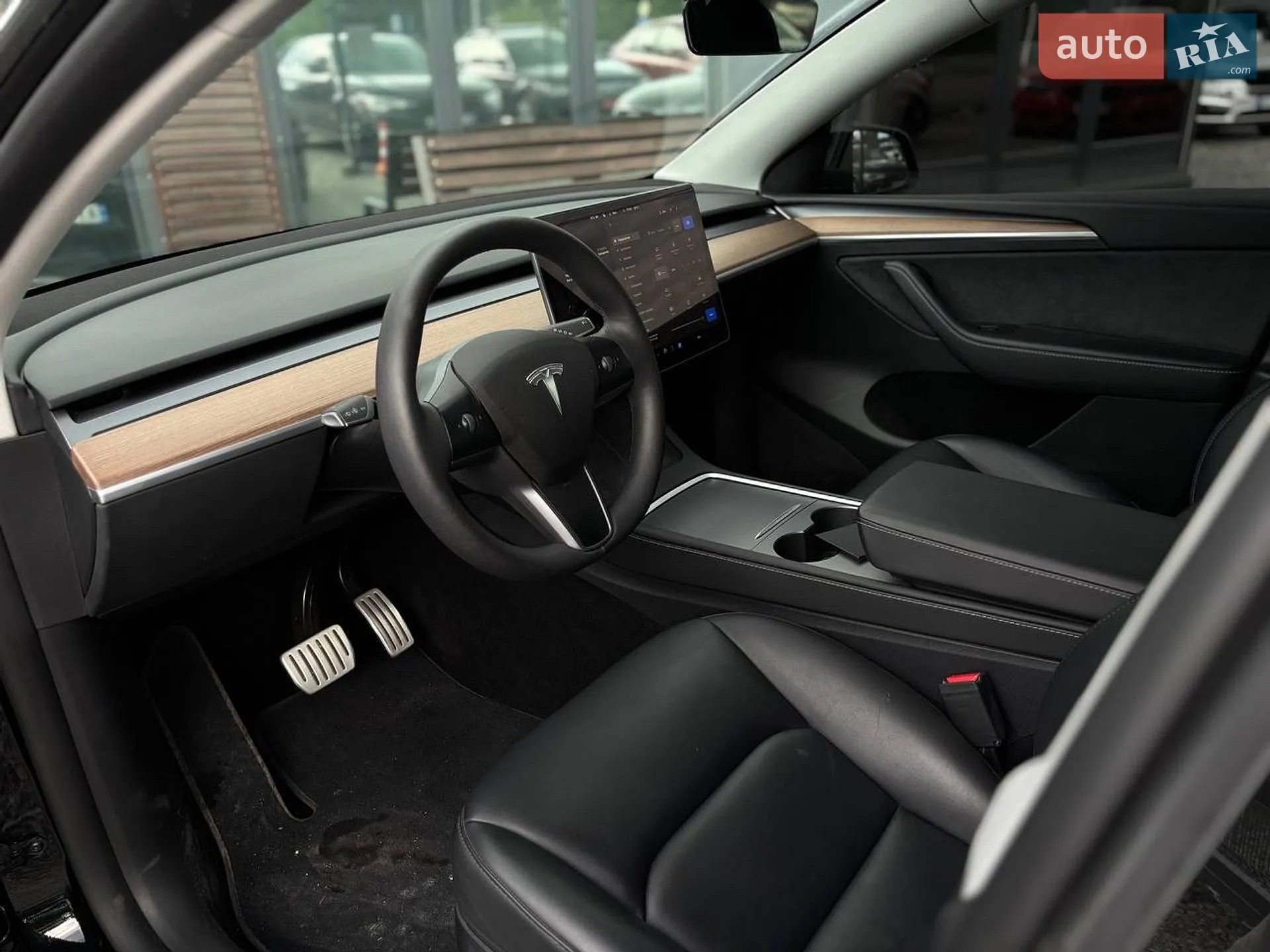 2024 Tesla Model Y - мініатюра 15