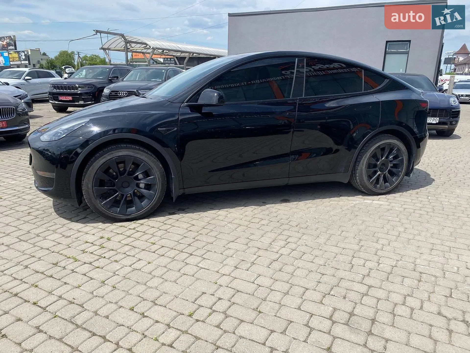 2023 Tesla Model Y - мініатюра 4