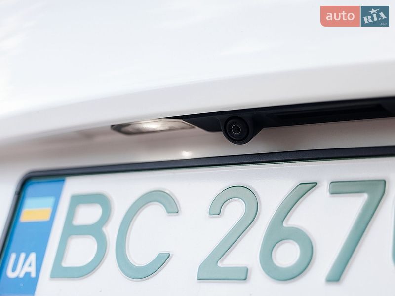Внедорожник / Кроссовер Tesla Model Y 2022 в Стрые