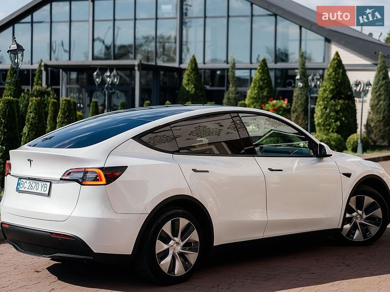Внедорожник / Кроссовер Tesla Model Y 2022 в Стрые