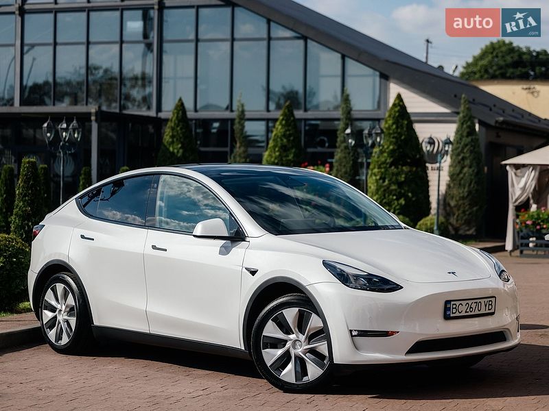 Внедорожник / Кроссовер Tesla Model Y 2022 в Стрые