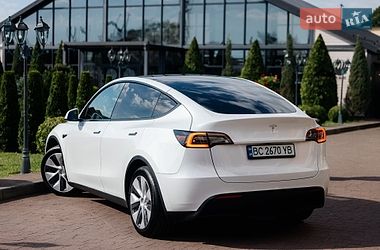Внедорожник / Кроссовер Tesla Model Y 2022 в Стрые