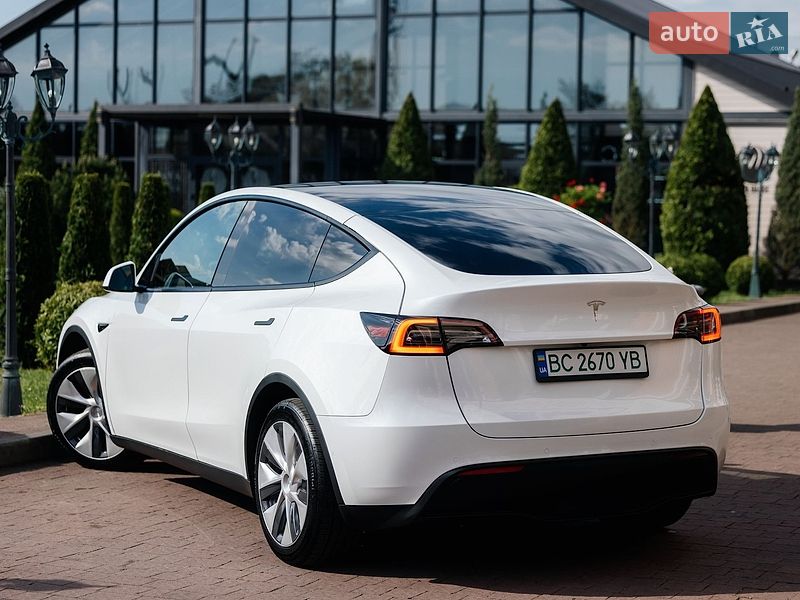Внедорожник / Кроссовер Tesla Model Y 2022 в Стрые