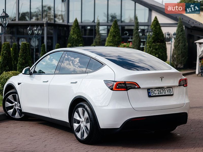 Внедорожник / Кроссовер Tesla Model Y 2022 в Стрые