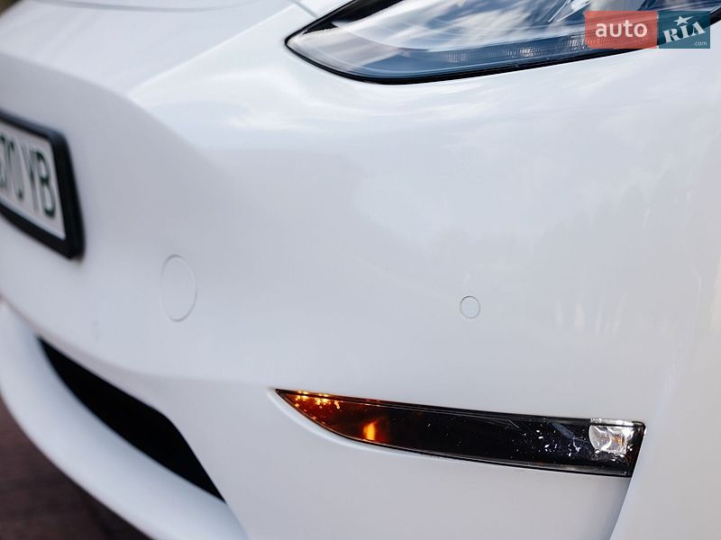 Внедорожник / Кроссовер Tesla Model Y 2022 в Стрые