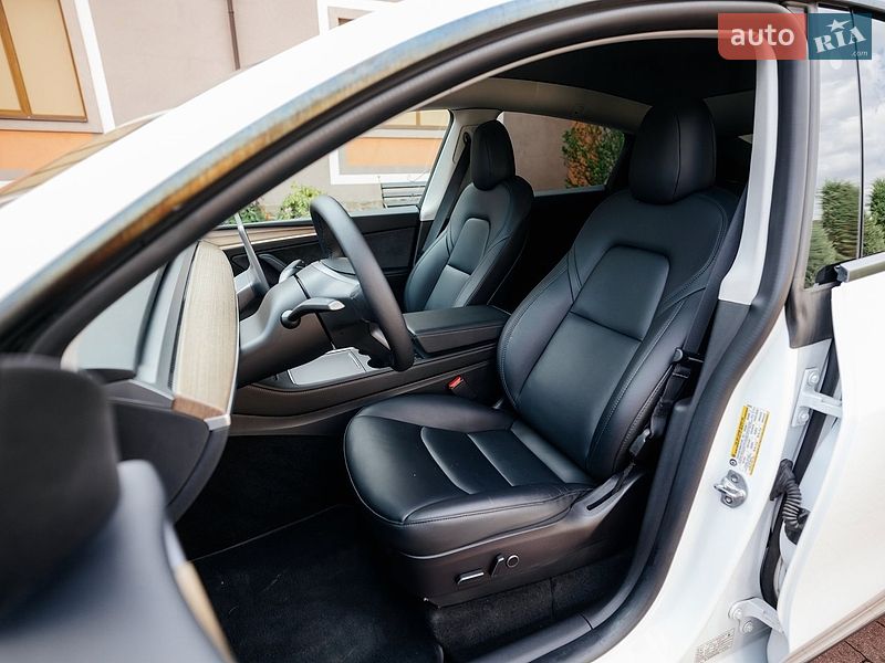 Внедорожник / Кроссовер Tesla Model Y 2022 в Стрые