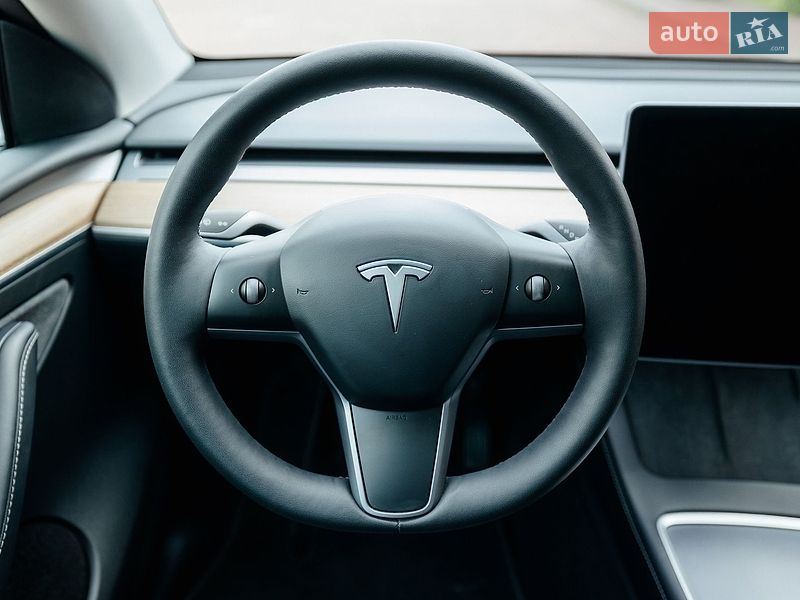 Внедорожник / Кроссовер Tesla Model Y 2022 в Стрые