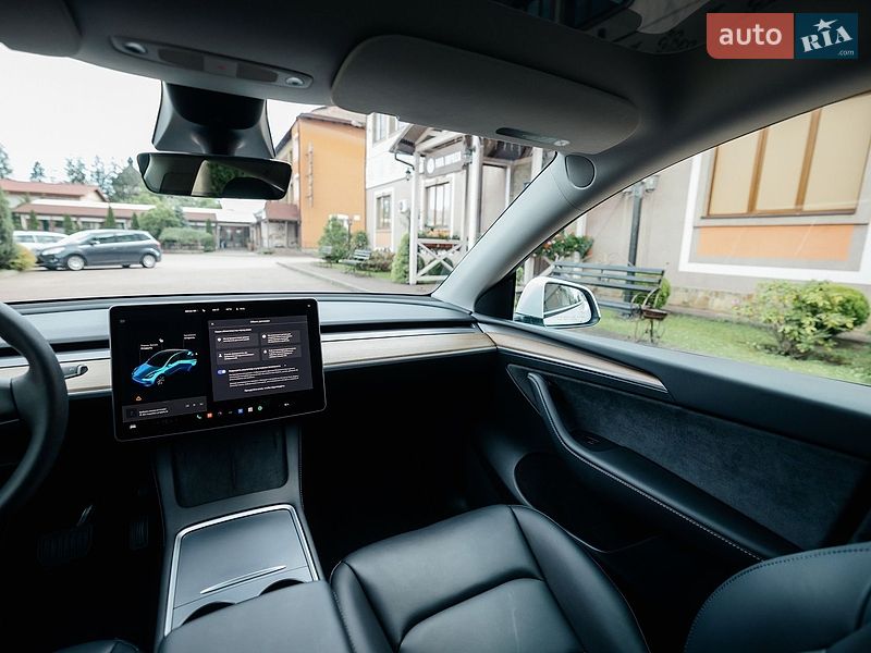 Внедорожник / Кроссовер Tesla Model Y 2022 в Стрые