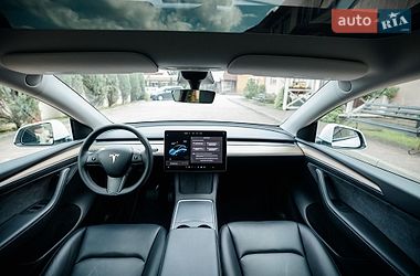 Внедорожник / Кроссовер Tesla Model Y 2022 в Стрые
