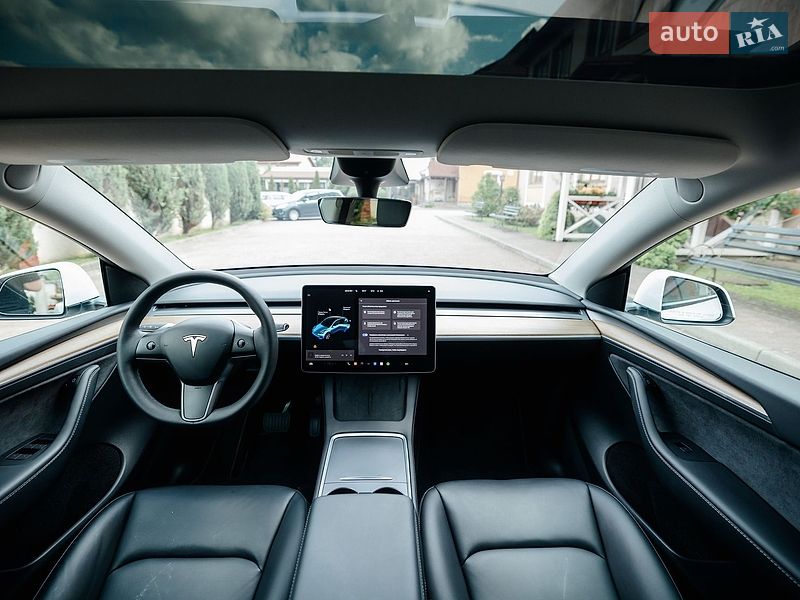 Внедорожник / Кроссовер Tesla Model Y 2022 в Стрые