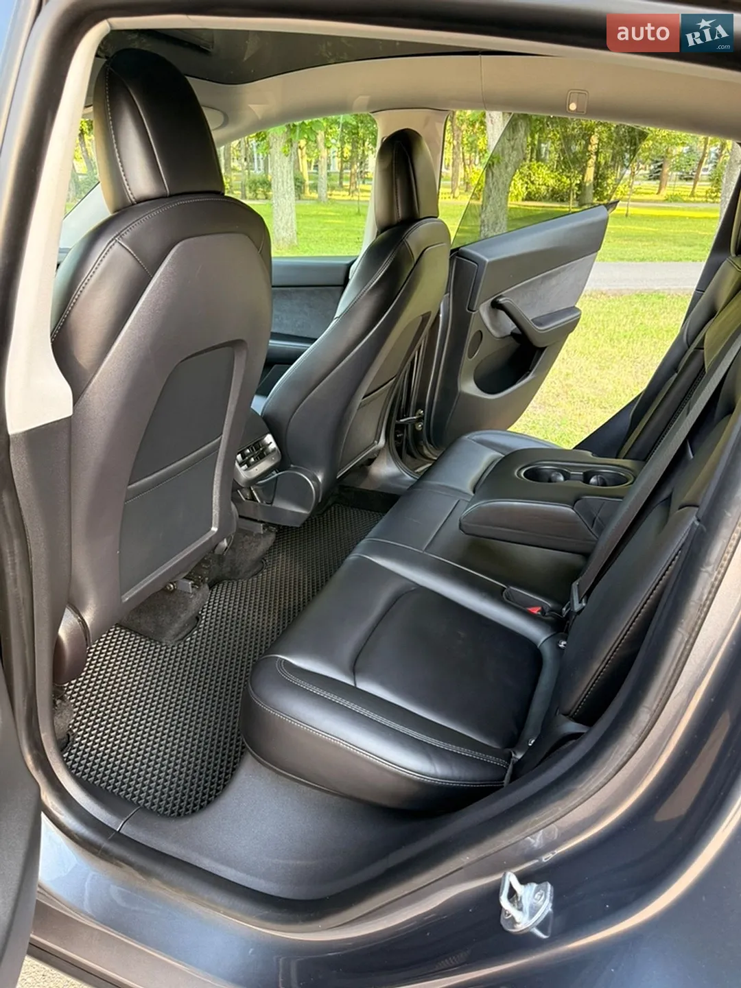 2021 Tesla Model Y - мініатюра 23