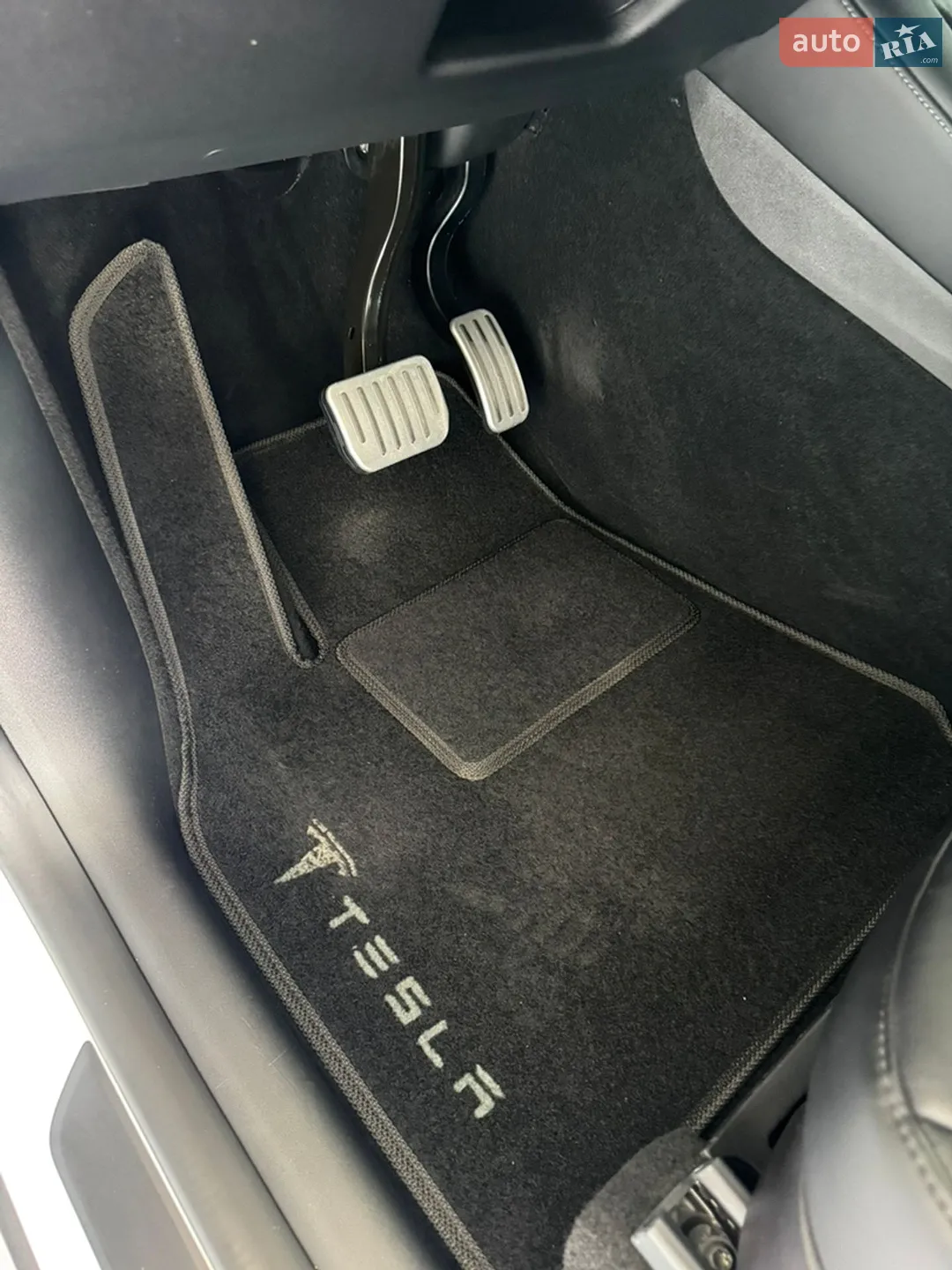 2021 Tesla Model Y - мініатюра 20