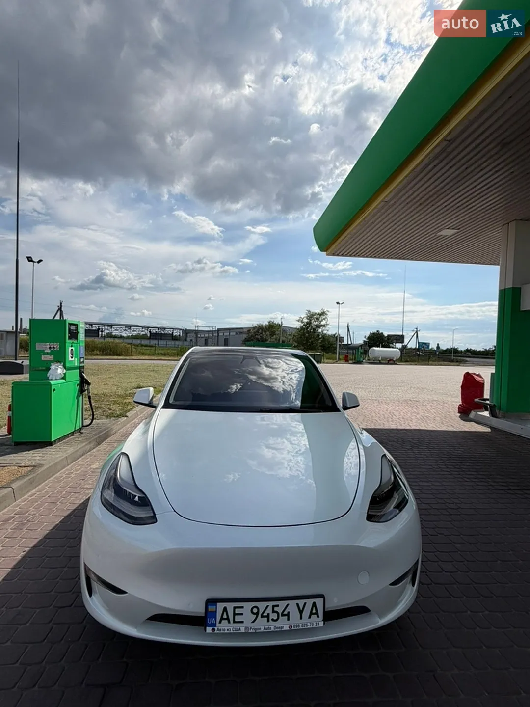 2021 Tesla Model Y - мініатюра 3