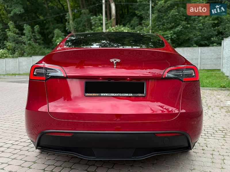 Позашляховик / Кросовер Tesla Model Y 2024 в Львові
