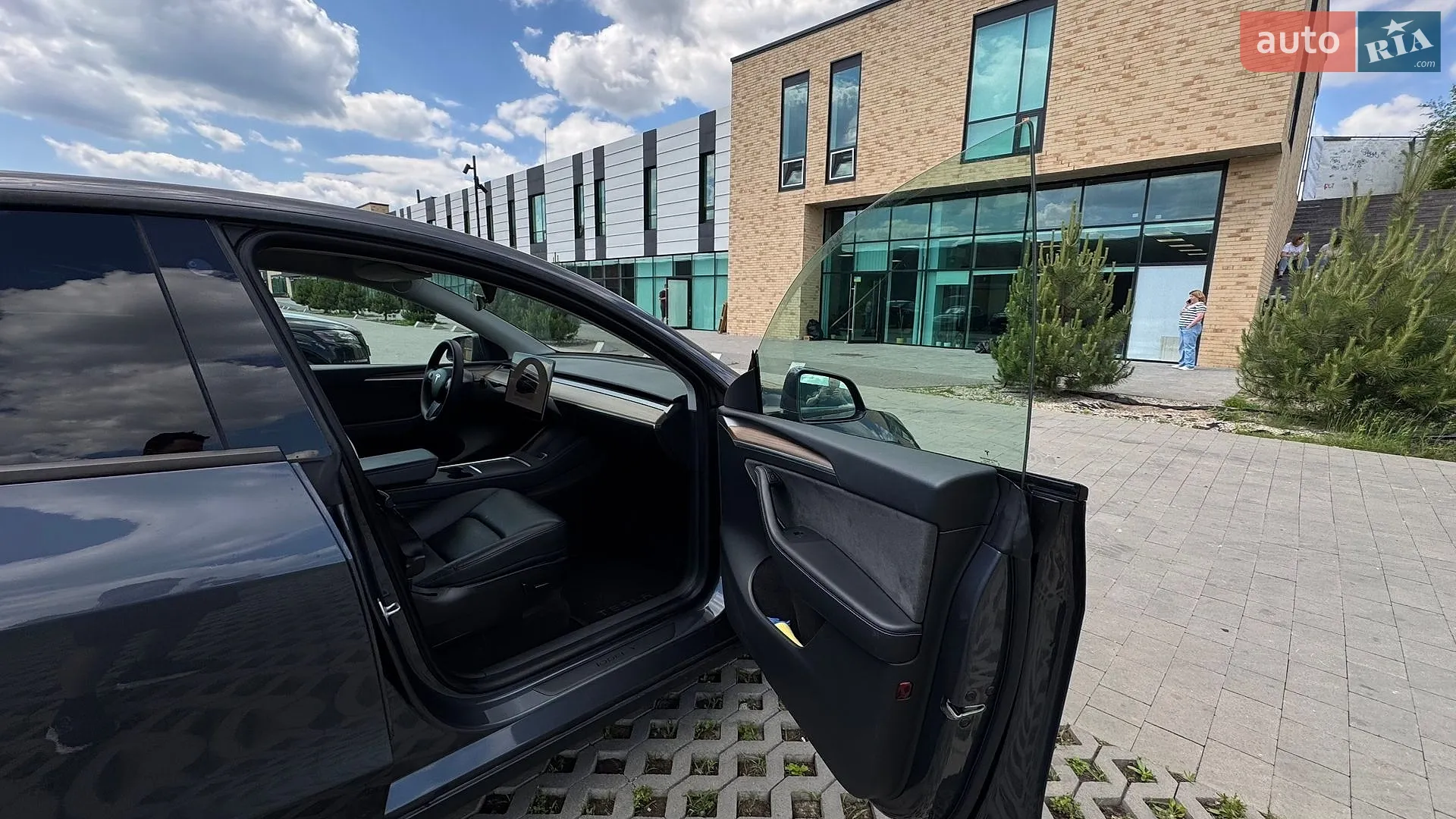 2023 Tesla Model Y - мініатюра 18