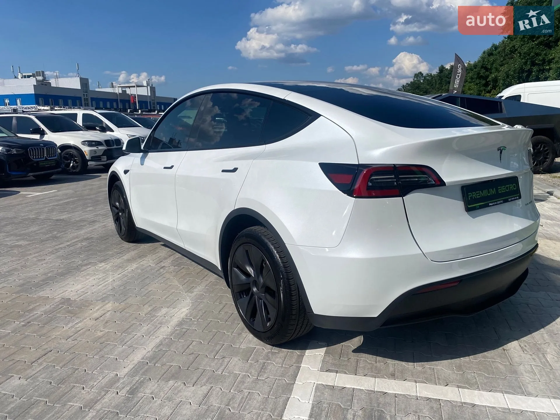 2024 Tesla Model Y - мініатюра 7