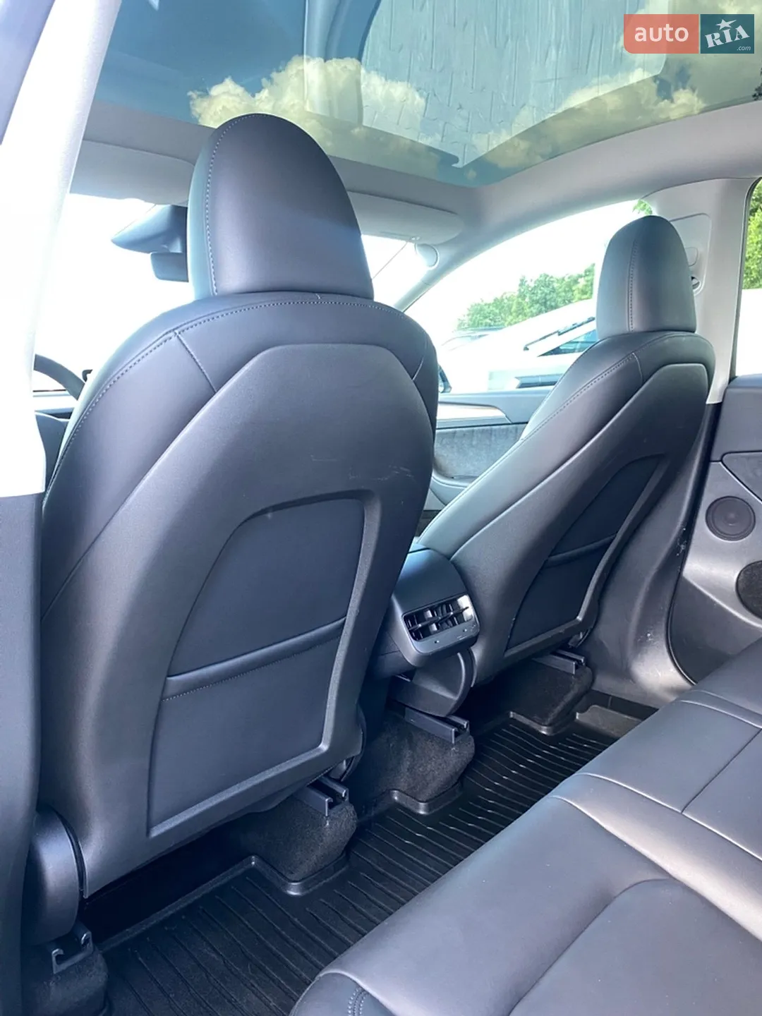 2024 Tesla Model Y - мініатюра 30