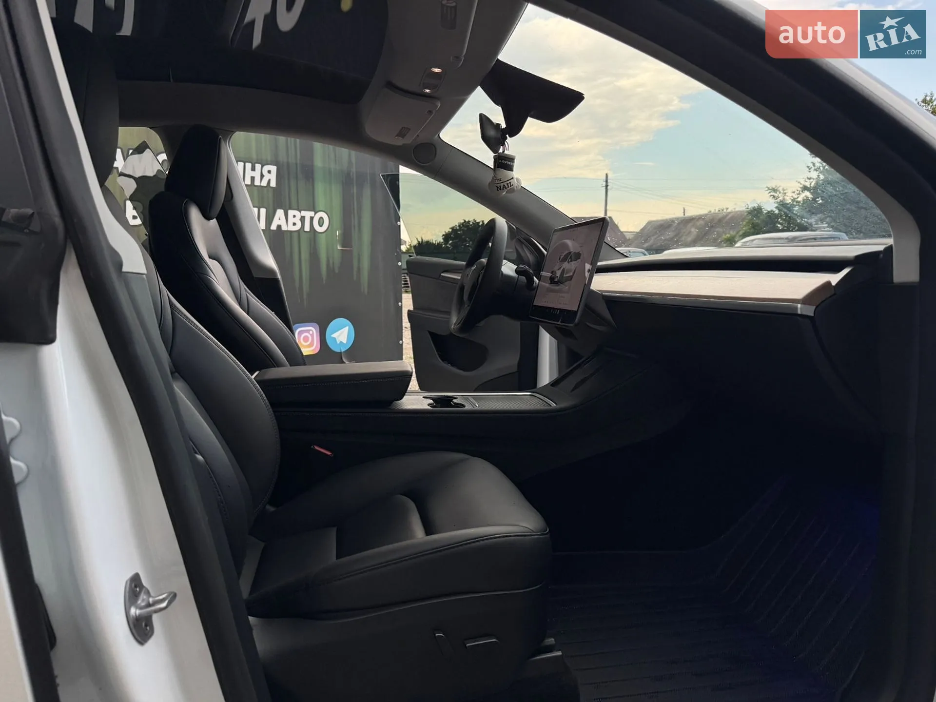 2024 Tesla Model Y - мініатюра 19