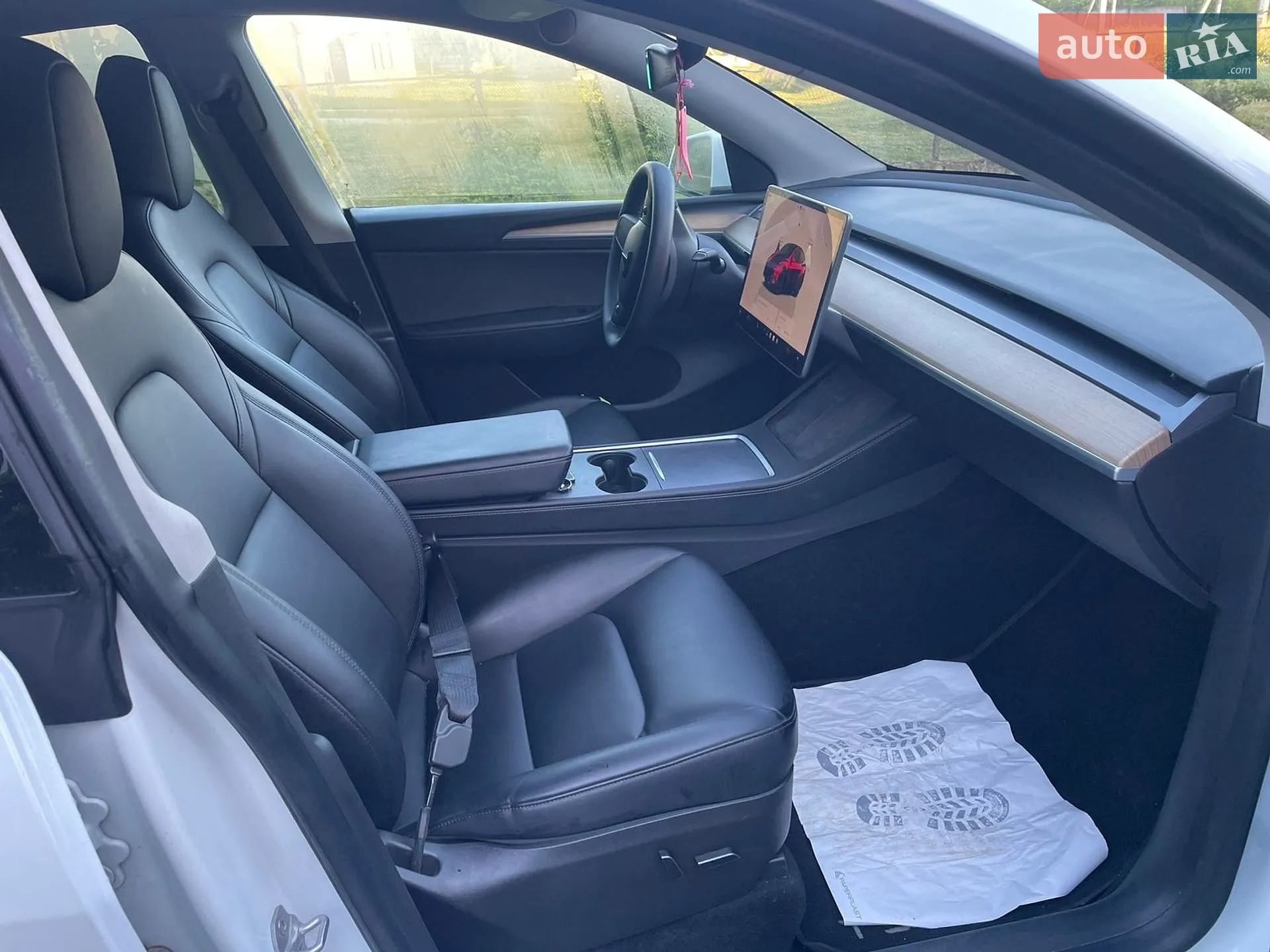 2022 Tesla Model Y - мініатюра 39