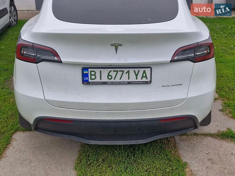 Позашляховик / Кросовер Tesla Model Y 2022 в Полтаві
